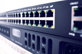 Как выбрать PoE‑коммутатор для системы видеонаблюдения: простая инструкция для новичка