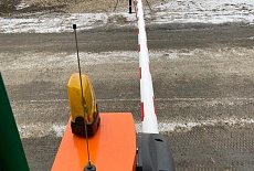 Монтаж шлагбаума при въезде на строительную площадку РМК-Арены